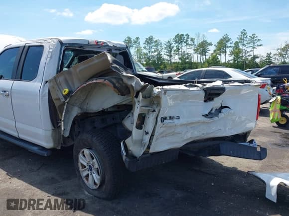 ✅ 2017 Ford F-150 XL • VIN: 1FTEX1C88HKE06732 • Lot: 43187380. Listed on IAAI with 193,838 mi. Free auction sales archive from the USA and detailed vehicle history report at DreamBid. Image 6.