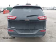 ✅ 2017 Jeep Cherokee Latitude • VIN: 1C4PJLCB5HW535750 • Lot: 41296212. Wystawiony na IAAI z przebiegiem 174 204 mil. Bezpłatny archiwum sprzedaży aukcyjnych z USA i szczegółowy raport historii pojazdu na DreamBid. Zdjęcie 16.