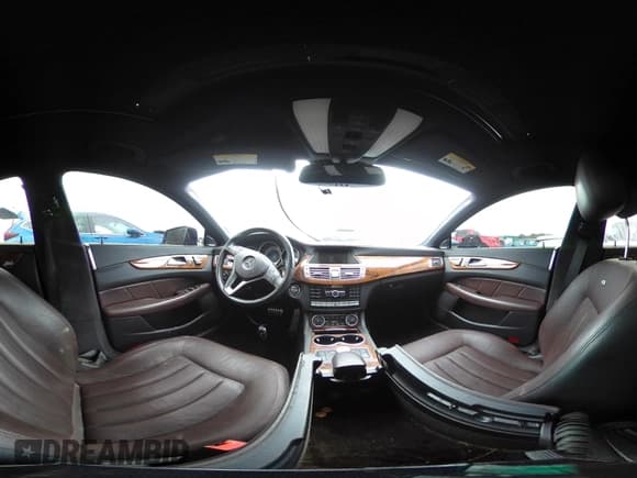 ✅ 2014 Mercedes-Benz CLS 550 • VIN: WDDLJ7DB0EA102582 • Лот: 43069682. Опубликован ранее на IAAI с пробегом 119 325 миль. Бесплатный доступ к архиву аукционных продаж из США и подробный отчёт об истории автомобиля на DreamBid. Изображение 24.