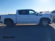 ✅ 2025 GMC Sierra 1500 SLT • VIN: 3GTPHDED2SG197715 • Лот: 43572385. Опубликован ранее на IAAI с пробегом 25 285 миль. Бесплатный доступ к архиву аукционных продаж из США и подробный отчёт об истории автомобиля на DreamBid. Изображение 14.