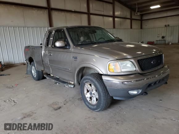 ✅ 2003 Ford F-150 XL • VIN: 1FTRX18L33NB70593 • Lot: 59683265. Listed on Copart with 200,854 mi. Free auction sales archive from the USA and detailed vehicle history report at DreamBid. Image 4.