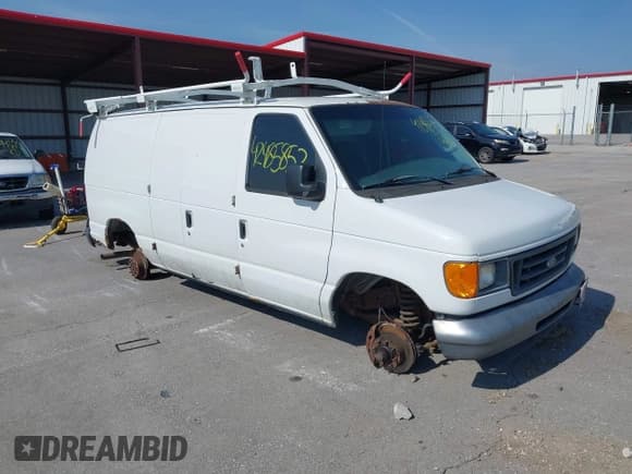 ✅ 2006 Ford Econoline Cargo • VIN: 1FTSE34L46DA67699 • Lot: 42485852. Listed on IAAI with 221,852 mi. Free auction sales archive from the USA and detailed vehicle history report at DreamBid. Image 1.