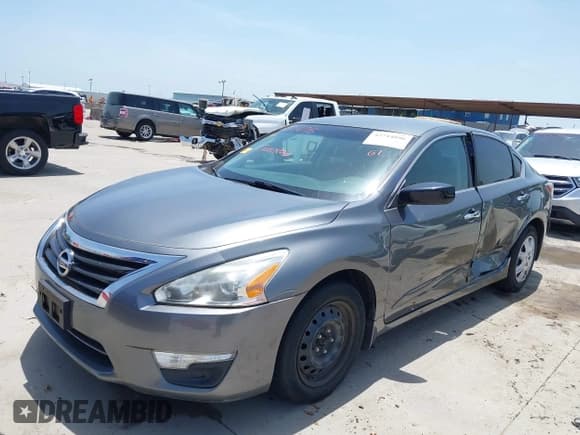 ✅ 2014 Nissan Altima SV • VIN: 1N4AL3AP4EC155395 • Lot: 42714096. Listed on IAAI with 123,138 mi. Free auction sales archive from the USA and detailed vehicle history report at DreamBid. Image 2.