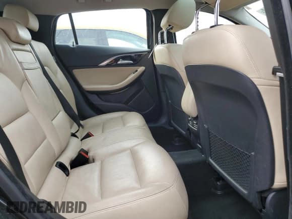 ✅ 2018 Infiniti QX30 Luxury • VIN: SJKCH5CR1JA053361 • Lot: 82657424. Listed on Copart with 86,356 mi. Free auction sales archive from the USA and detailed vehicle history report at DreamBid. Image 10.
