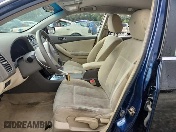 ✅ 2010 Nissan Altima S • VIN: 1N4AL2AP5AC178768 • Lot: 84025175. Listed on Copart with 116,748 mi. Free auction sales archive from the USA and detailed vehicle history report at DreamBid. Image 7.