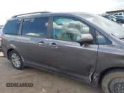 ✅ 2011 Toyota Sienna XLE • VIN: 5TDYK3DC1BS101292 • Lot: 42964911. Wystawiony na IAAI z przebiegiem 171 330 mil. Bezpłatny archiwum sprzedaży aukcyjnych z USA i szczegółowy raport historii pojazdu na DreamBid. Zdjęcie 13.