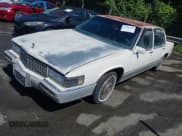 ✅ 1989 Cadillac DeVille • VIN: 1G6CD5159K4342392 • Lot: 42451638. Wystawiony na IAAI z przebiegiem 162 687 mil. Bezpłatny archiwum sprzedaży aukcyjnych z USA i szczegółowy raport historii pojazdu na DreamBid. Zdjęcie 2.