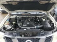 ✅ 2005 Nissan Frontier Nismo • VIN: 1N6AD06U05C426003 • Lot: 48023855. Wystawiony na Copart z przebiegiem 178 074 mil. Bezpłatny archiwum sprzedaży aukcyjnych z USA i szczegółowy raport historii pojazdu na DreamBid. Zdjęcie 11.