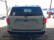 ✅ 2022 Ford Explorer XLT • VIN: 1FMSK7DHXNGA83331 • Lot: 41606848. Wystawiony na IAAI z przebiegiem 54 139 mil. Bezpłatny archiwum sprzedaży aukcyjnych z USA i szczegółowy raport historii pojazdu na DreamBid. Zdjęcie 15.