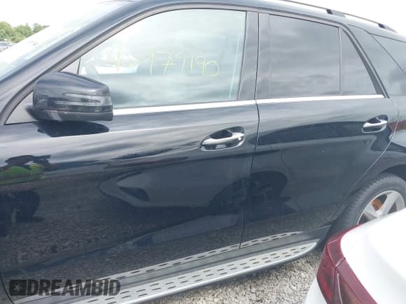 ✅ 2016 Mercedes-Benz GLE 350 • VIN: 4JGDA5HB5GA620196 • Lot: 42979190. Listed on IAAI with Not provided. Free auction sales archive from the USA and detailed vehicle history report at DreamBid. Image 13.