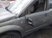 ✅ 2007 Saturn VUE I4 • VIN: 5GZCZ33D07S811121 • Lot: 41580986. Wystawiony na IAAI z przebiegiem 231 575 mil. Bezpłatny archiwum sprzedaży aukcyjnych z USA i szczegółowy raport historii pojazdu na DreamBid. Zdjęcie 6.