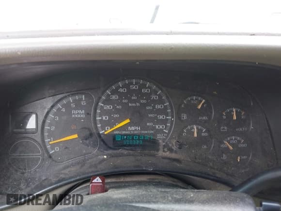 ✅ 2000 Chevrolet Suburban LS • VIN: 3GNFK16T5YG181686 • Лот: 42392480. Опубликован ранее на IAAI с пробегом 300 323 миль. Бесплатный доступ к архиву аукционных продаж из США и подробный отчёт об истории автомобиля на DreamBid. Изображение 7.