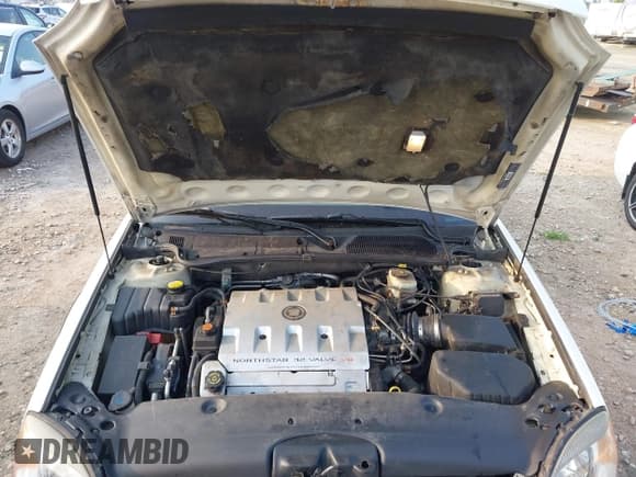 ✅ 2001 Cadillac DeVille • VIN: 1G6KD54Y91U213472 • Lot: 42909333. Wystawiony na IAAI z przebiegiem 134 147 mil. Bezpłatny archiwum sprzedaży aukcyjnych z USA i szczegółowy raport historii pojazdu na DreamBid. Zdjęcie 10.