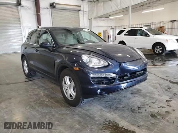 ✅ 2014 Porsche Cayenne Diesel • VIN: WP1AF2A2XELA33218 • Lot: 81865595. Wystawiony na Copart z przebiegiem 190 654 mil. Bezpłatny archiwum sprzedaży aukcyjnych z USA i szczegółowy raport historii pojazdu na DreamBid. Zdjęcie 14.