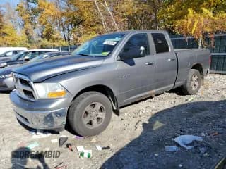 ✅ 2010 Dodge 1500 ST • VIN: 1D7RV1GP6AS177763 • Лот: 76585584. Опубликован ранее на Copart с пробегом 132 958 миль. Бесплатный доступ к архиву аукционных продаж из США и подробный отчёт об истории автомобиля на DreamBid. Изображение 1.