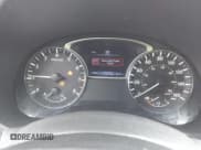 ✅ 2017 Nissan Altima SR • VIN: 1N4AL3AP3HC243066 • Lot: 43187503. Wystawiony na IAAI z przebiegiem 174 501 mil. Bezpłatny archiwum sprzedaży aukcyjnych z USA i szczegółowy raport historii pojazdu na DreamBid. Zdjęcie 7.