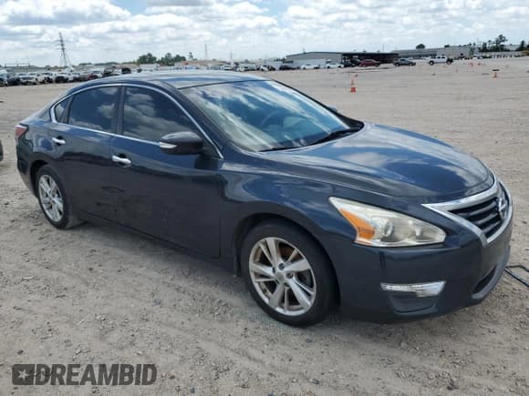 ✅ 2015 Nissan Altima SL • VIN: 1N4AL3AP4FN343808 • Lot: 52668685. Listed on Copart with 121,590 mi. Free auction sales archive from the USA and detailed vehicle history report at DreamBid. Image 4.