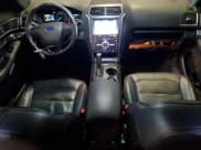 ✅ 2017 Ford Explorer Sport • VIN: 1FM5K8GT4HGC28614 • Lot: 57759305. Wystawiony na Copart z przebiegiem 126 587 mil. Bezpłatny archiwum sprzedaży aukcyjnych z USA i szczegółowy raport historii pojazdu na DreamBid. Zdjęcie 8.