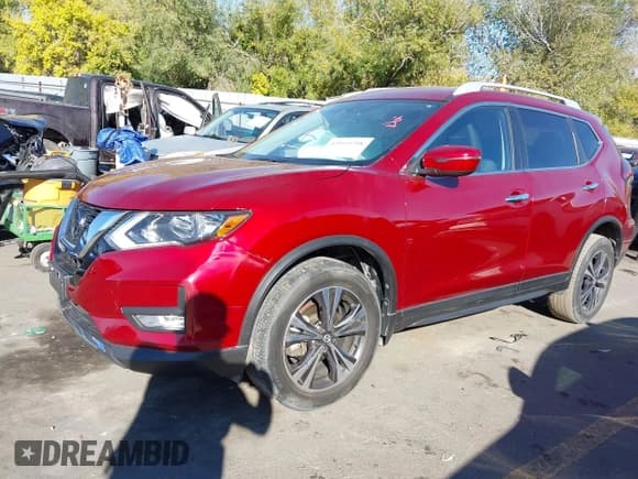 ✅ 2018 Nissan Rogue SV • VIN: 5N1AT2MVXJC839341 • Lot: 43519798. Wystawiony na IAAI z przebiegiem 33 516 mil. Bezpłatny archiwum sprzedaży aukcyjnych z USA i szczegółowy raport historii pojazdu na DreamBid. Zdjęcie 16.