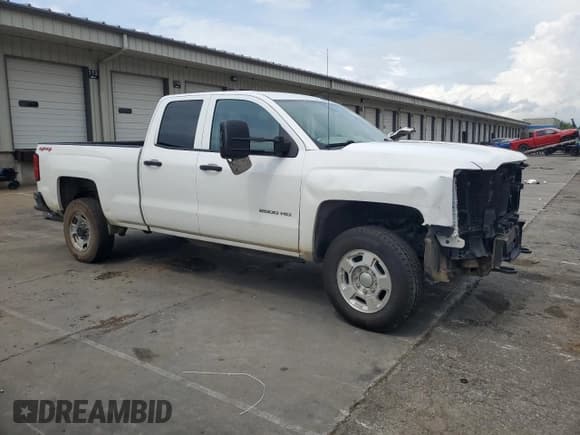 ✅ 2015 Chevrolet Silverado 2500HD LT • VIN: 1GC2KVEG5FZ104820 • Lot: 66502915. Wystawiony na Copart z przebiegiem 137 197 mil. Bezpłatny archiwum sprzedaży aukcyjnych z USA i szczegółowy raport historii pojazdu na DreamBid. Zdjęcie 4.