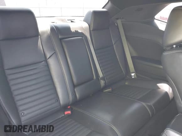 ✅ 2012 Dodge Challenger SXT • VIN: 2C3CDYAG5CH315201 • Lot: 42966307. Wystawiony na IAAI z przebiegiem 107 154 mil. Bezpłatny archiwum sprzedaży aukcyjnych z USA i szczegółowy raport historii pojazdu na DreamBid. Zdjęcie 8.