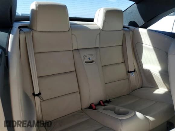 ✅ 2012 Volkswagen Eos Executive • VIN: WVWFW7AH0CV003493 • Лот: 93450145. Опубликован ранее на Copart с пробегом 114 770 миль. Бесплатный доступ к архиву аукционных продаж из США и подробный отчёт об истории автомобиля на DreamBid. Изображение 10.