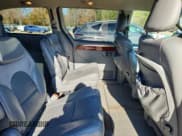 ✅ 2005 Chrysler Town & Country Limited • VIN: 2C8GP64L35R294331 • Lot: 92526025. Listed on Copart with 141,815 mi. Free auction sales archive from the USA and detailed vehicle history report at DreamBid. Image 11.