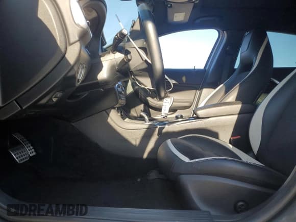 ✅ 2019 Infiniti QX30 Sport • VIN: SJKCH5CP1KA011093 • Lot: 85080885. Wystawiony na Copart z przebiegiem 49 191 mil. Bezpłatny archiwum sprzedaży aukcyjnych z USA i szczegółowy raport historii pojazdu na DreamBid. Zdjęcie 7.