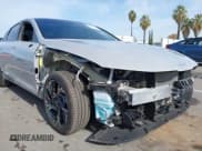 ✅ 2025 Kia K5 GT-Line • VIN: KNAG64J71S5284404 • Lot: 43644605. Wystawiony na IAAI z przebiegiem 21 656 mil. Bezpłatny archiwum sprzedaży aukcyjnych z USA i szczegółowy raport historii pojazdu na DreamBid. Zdjęcie 6.