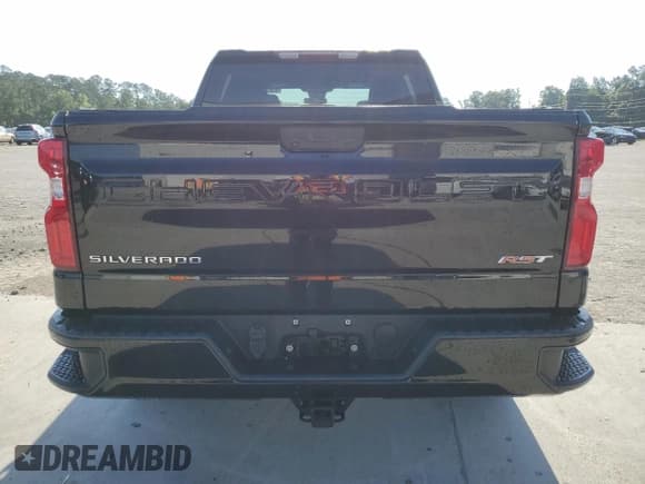 ✅ 2022 Chevrolet Silverado 1500 RST • VIN: 3GCPADED5NG611899 • Lot: 61612595. Listed on Copart with 45,829 mi. Free auction sales archive from the USA and detailed vehicle history report at DreamBid. Image 6.