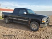 ✅ 2001 Chevrolet Silverado 2500HD LS • VIN: 1GCHK29U21E270835 • Lot: 55666065. Wystawiony na Copart z przebiegiem 128 047 mil. Bezpłatny archiwum sprzedaży aukcyjnych z USA i szczegółowy raport historii pojazdu na DreamBid. Zdjęcie 4.