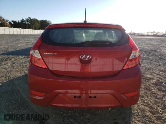 ✅ 2017 Hyundai Accent SE • VIN: KMHCT5AE5HU351479 • Лот: 77899854. Опубликован ранее на Copart с пробегом 23 509 миль. Бесплатный доступ к архиву аукционных продаж из США и подробный отчёт об истории автомобиля на DreamBid. Изображение 6.