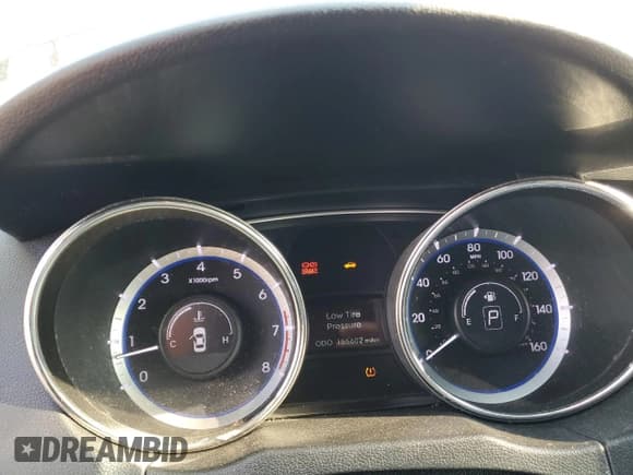 ✅ 2011 Hyundai Sonata Limited • VIN: 5NPEC4AC6BH001740 • Lot: 69722144. Listed on Copart with 155,602 mi. Free auction sales archive from the USA and detailed vehicle history report at DreamBid. Image 9.