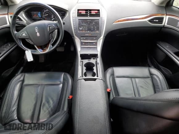 ✅ 2016 Lincoln MKZ Hybrid • VIN: 3LN6L2LU4GR603521 • Lot: 51290025. Wystawiony na Copart z przebiegiem 146 631 mil. Bezpłatny archiwum sprzedaży aukcyjnych z USA i szczegółowy raport historii pojazdu na DreamBid. Zdjęcie 8.