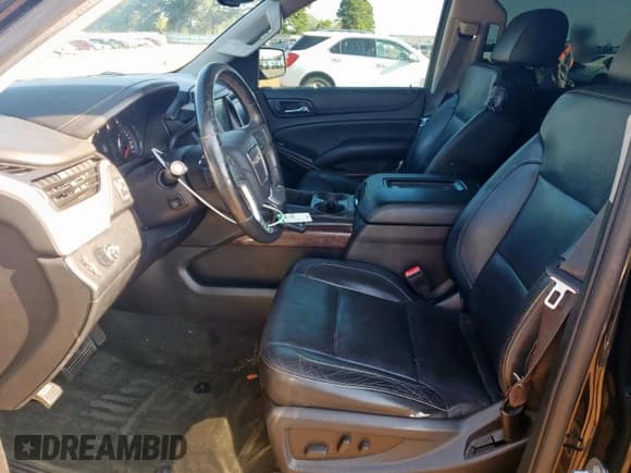 ✅ 2015 GMC Yukon XL SLT • VIN: 1GKS1HKC8FR540846 • Lot: 71243495. Listed on Copart with 223,305 mi. Free auction sales archive from the USA and detailed vehicle history report at DreamBid. Image 7.