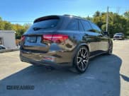 ✅ 2018 Mercedes-Benz GLC 43 AMG • VIN: WDC0G6EB2JF421431 • Lot: 85286285. Wystawiony na Copart z przebiegiem 93 201 mil. Bezpłatny archiwum sprzedaży aukcyjnych z USA i szczegółowy raport historii pojazdu na DreamBid. Zdjęcie 3.