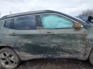 ✅ 2020 Jeep Compass Limited • VIN: 3C4NJDCBXLT123657 • Lot: 42004527. Wystawiony na IAAI z przebiegiem 99 669 mil. Bezpłatny archiwum sprzedaży aukcyjnych z USA i szczegółowy raport historii pojazdu na DreamBid. Zdjęcie 13.