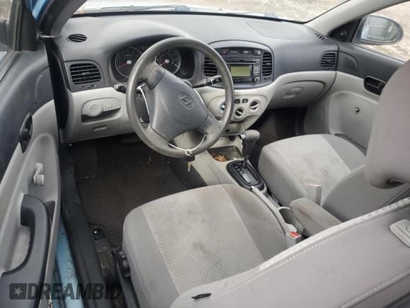 ✅ 2009 Hyundai Accent Auto GS • VIN: KMHCM36C99U112608 • Lot: 92350775. Wystawiony na Copart z przebiegiem 88 183 mil. Bezpłatny archiwum sprzedaży aukcyjnych z USA i szczegółowy raport historii pojazdu na DreamBid. Zdjęcie 8.