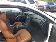 ✅ 2015 Hyundai Genesis Coupe R-Spec • VIN: KMHHU6KJ4FU127511 • Lot: 42214070. Wystawiony na IAAI z przebiegiem Nie podano. Bezpłatny archiwum sprzedaży aukcyjnych z USA i szczegółowy raport historii pojazdu na DreamBid. Zdjęcie 5.