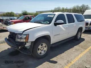 2014 Chevrolet Suburban LT z VIN 1GNSKJE74ER210948, wystawiony jako Copart lot #70897705 z przebiegiem 257 668 mil mil oraz Szkoda całkowita • Salvage title. Historia ofert i sprzedaży dostępna na DreamBid. Obrazek 1.