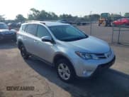 ✅ 2013 Toyota RAV4 XLE • VIN: 2T3WFREV8DW027398 • Lot: 42498916. Listed on IAAI with 193,246 mi. Free auction sales archive from the USA and detailed vehicle history report at DreamBid. Image 1.