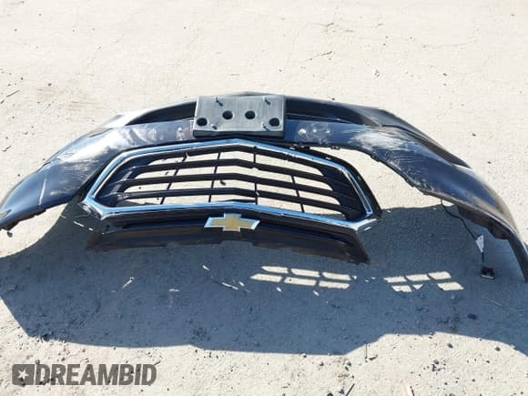 ✅ 2018 Chevrolet Equinox LT • VIN: 2GNAXJEVXJ6283534 • Lot: 43512156. Listed on IAAI with 105,451 mi. Free auction sales archive from the USA and detailed vehicle history report at DreamBid. Image 12.