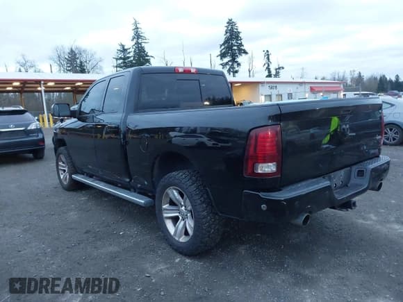 ✅ 2014 Ram 1500 Sport • VIN: 1C6RR7HT6ES352720 • Lot: 43800047. Listed on IAAI with 111,885 mi. Free auction sales archive from the USA and detailed vehicle history report at DreamBid. Image 3.