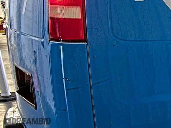 ✅ 2015 Chevrolet Express Cargo • VIN: 1GCWGFCF4F1159616 • Lot: 42302393. Listed on IAAI with 165,549 mi. Free auction sales archive from the USA and detailed vehicle history report at DreamBid. Image 1.