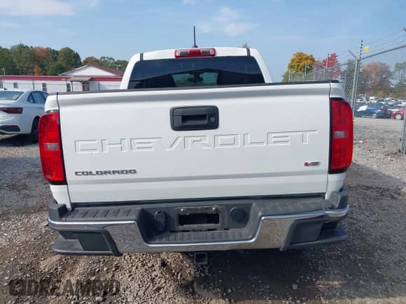 2022 Chevrolet Colorado 2WD Work Truck with VIN 1GCGSBEN3N1266381, listed as a IAAI auction lot 43244628 with 22,827 mi miles and . Bid and sale history available at DreamBid. Image 16.
