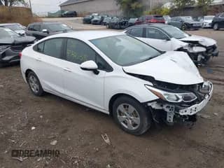 ✅ 2018 Chevrolet Cruze LS • VIN: 1G1BC5SM5J7123422 • Лот: 43446396. Опубликован ранее на IAAI с пробегом 97 309 миль. Бесплатный доступ к архиву аукционных продаж из США и подробный отчёт об истории автомобиля на DreamBid. Изображение 1.