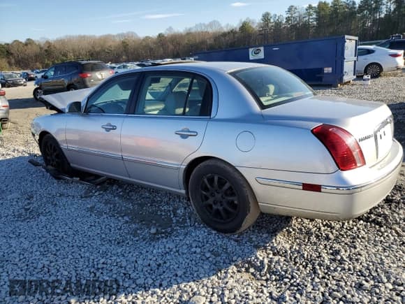 ✅ 2007 Kia Amanti • VIN: KNALD125675128012 • Lot: 88727245. Listed on Copart with 118,133 mi. Free auction sales archive from the USA and detailed vehicle history report at DreamBid. Image 2.