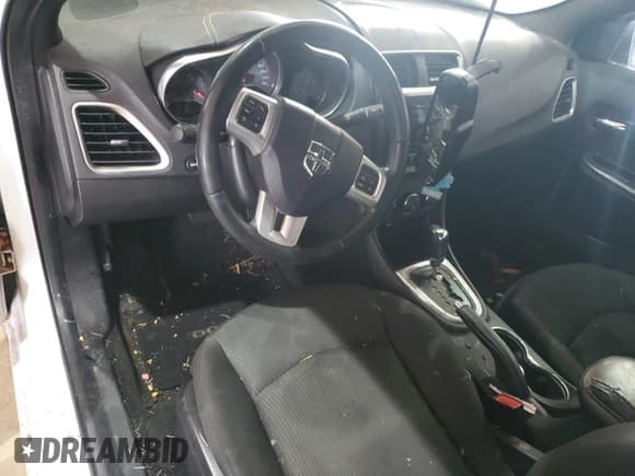 ✅ 2013 Dodge Avenger SXT • VIN: 1C3CDZCB7DN632011 • Лот: 41964195. Опубликован ранее на Copart с пробегом Не указан. Бесплатный доступ к архиву аукционных продаж из США и подробный отчёт об истории автомобиля на DreamBid. Изображение 8.