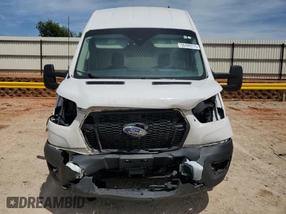 ✅ 2023 Ford Transit Cargo • VIN: 1FTBR3U81PKB16273 • Lot: 56499275. Wystawiony na Copart z przebiegiem 40 478 mil. Bezpłatny archiwum sprzedaży aukcyjnych z USA i szczegółowy raport historii pojazdu na DreamBid. Zdjęcie 5.