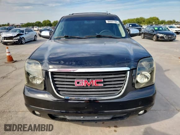 ✅ 2013 GMC Yukon SLT • VIN: 1GKS1CE0XDR256717 • Lot: 84441185. Wystawiony na Copart z przebiegiem 230 892 mil. Bezpłatny archiwum sprzedaży aukcyjnych z USA i szczegółowy raport historii pojazdu na DreamBid. Zdjęcie 5.